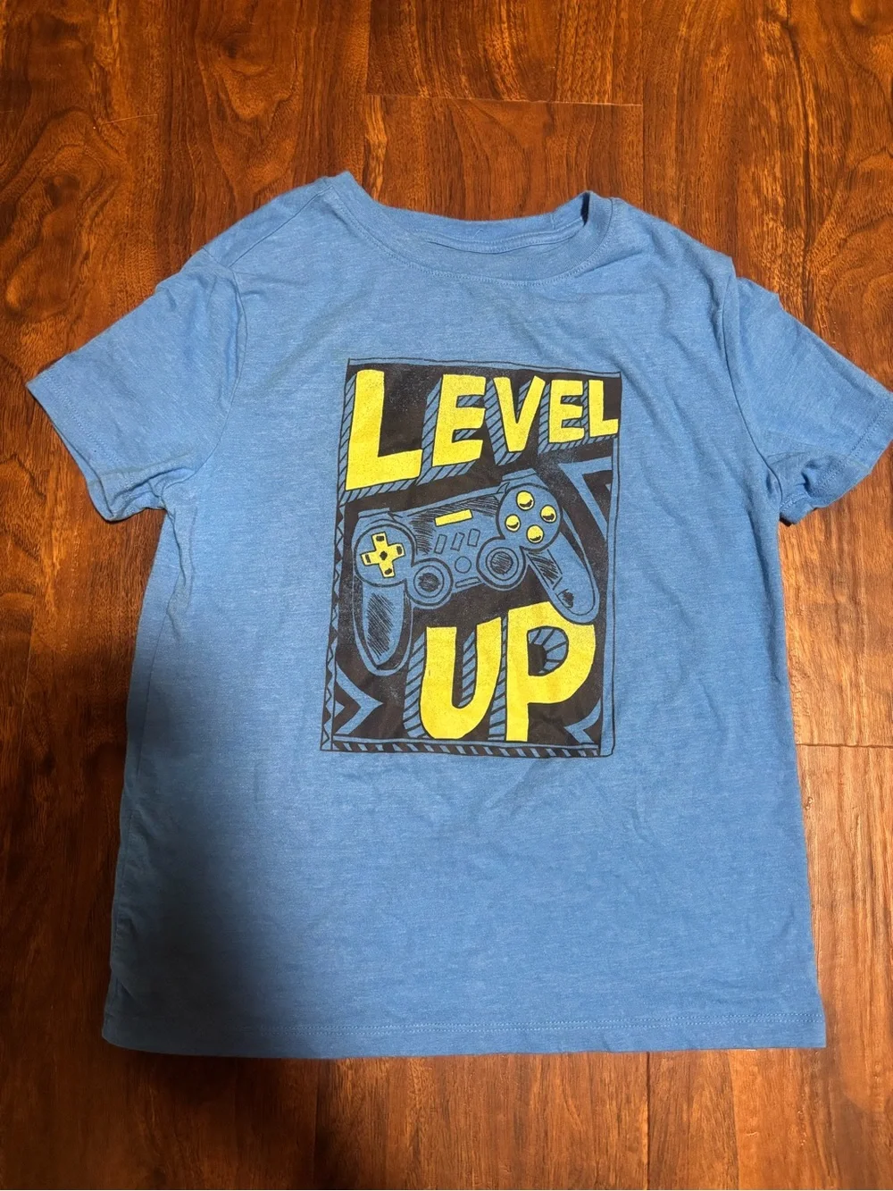 Cat & Jack Boys' Short Sleeve Gaming 'Level Up' Graphic T-Shirt - Blue M
